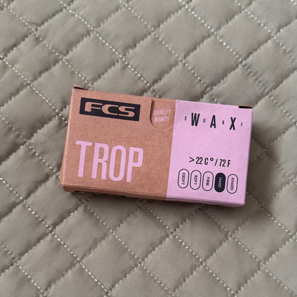 Surf Style Coconut Scented Wax in Pink and Brown